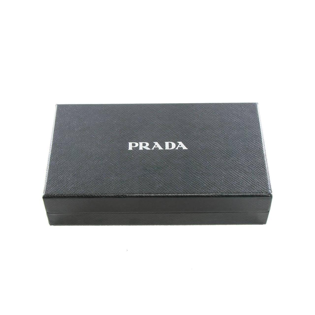 Carry your airpods in style with the Prada Saffiano | Depop Carry your airpods in style with the Prada Saffiano | Depop