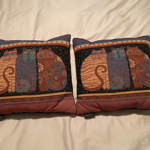 Laurel burch 2024 cat pillows