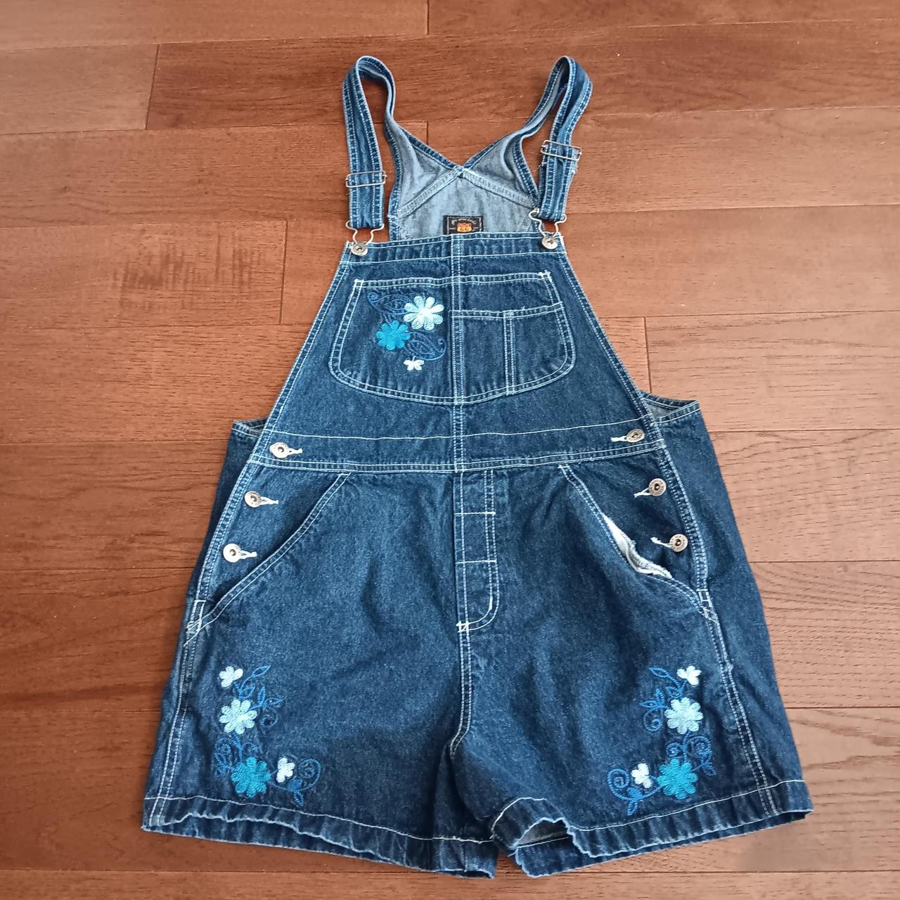 item listed by lisagregstore