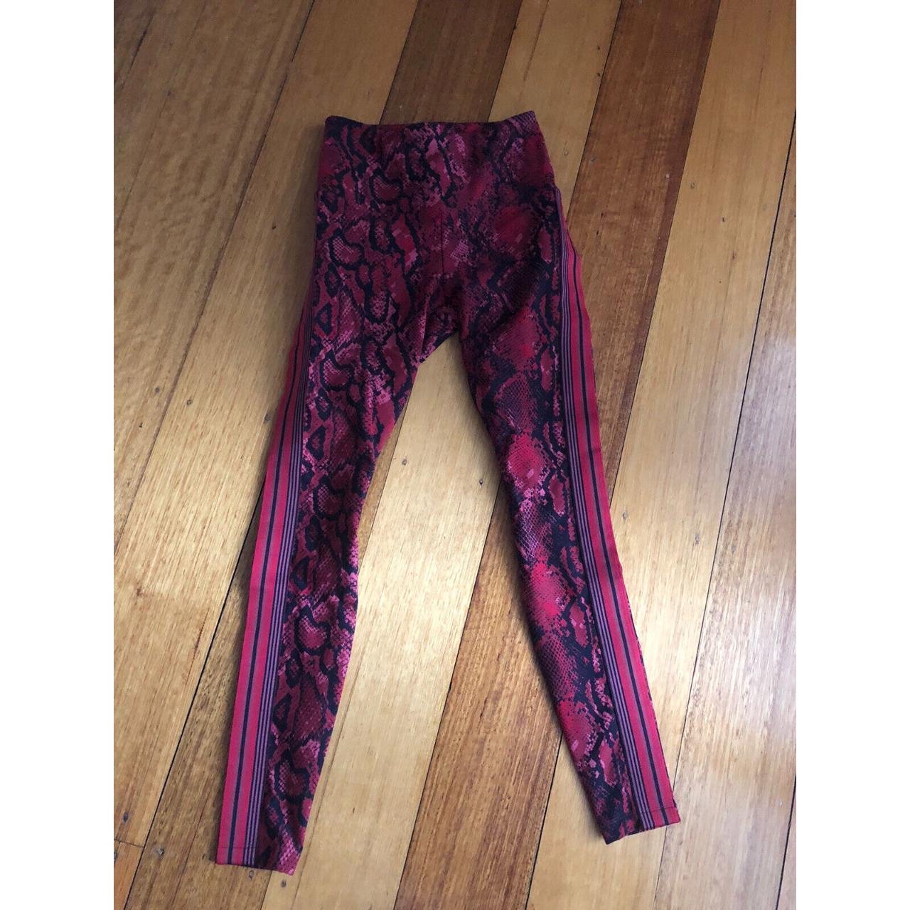 Most Gorgeous Colour Lorna Jane Size XSmall Ankle... - Depop