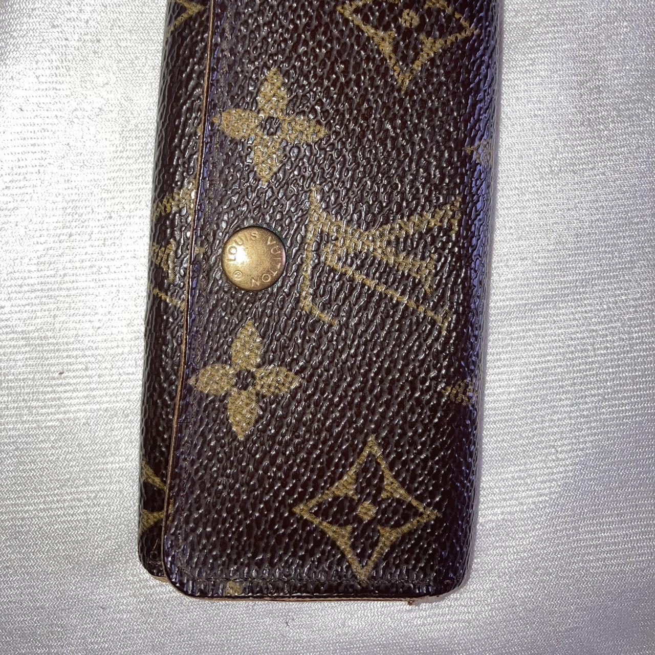 Louis Vuitton Key Holder in brown leather with LV - Depop