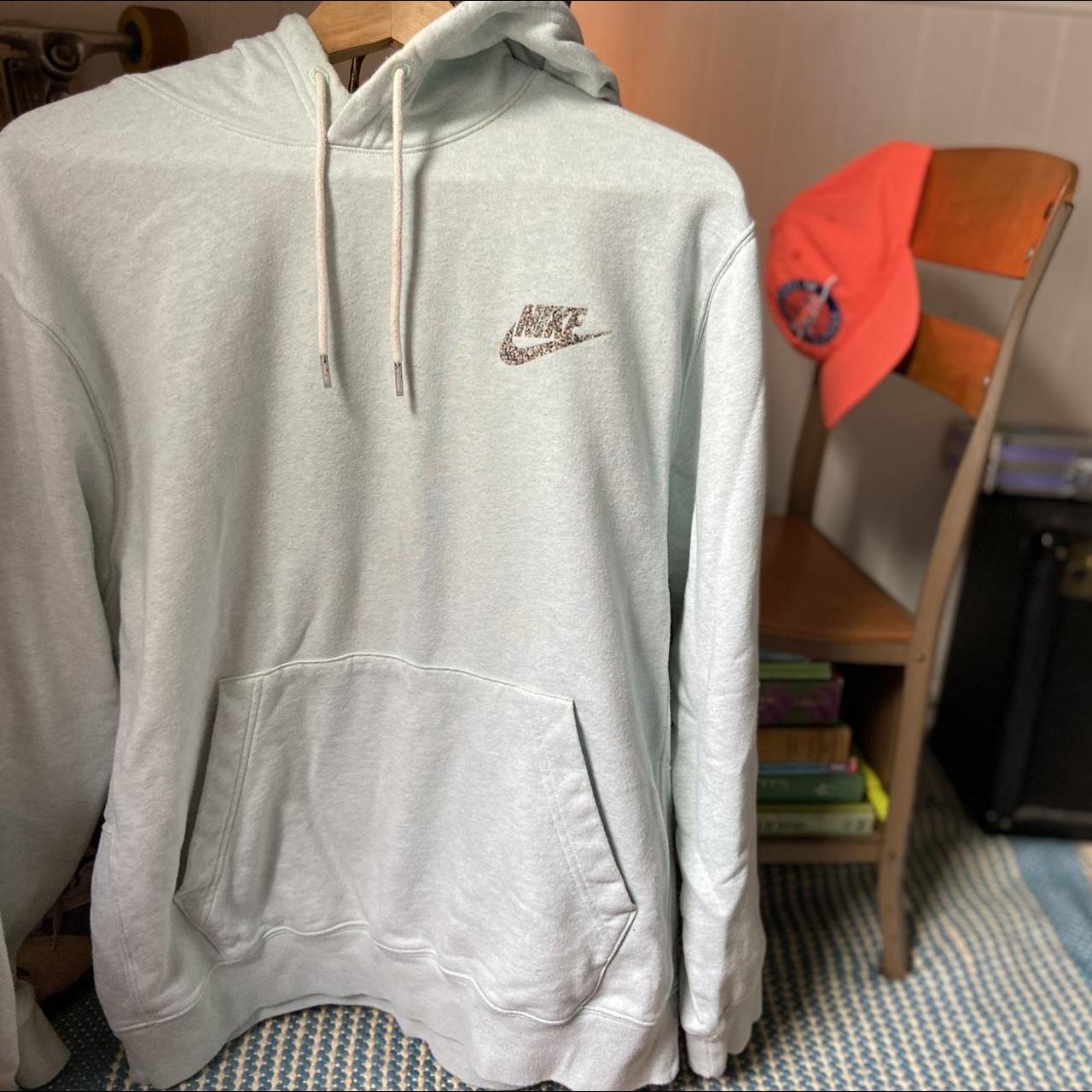 womens green nike hoodie
