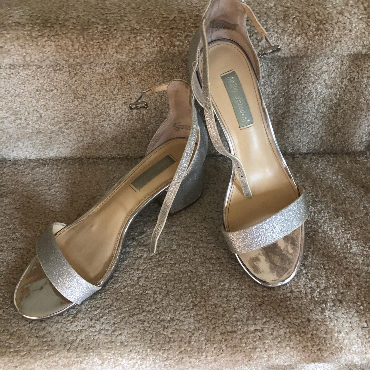 Size 9 low on sale heels