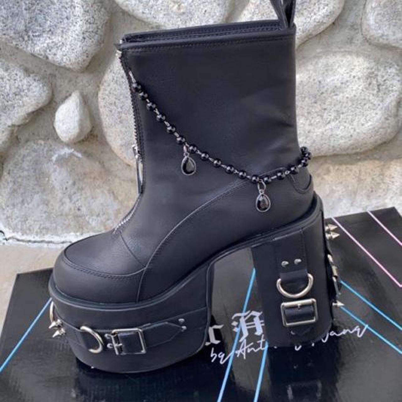 9 inch platform on sale boots