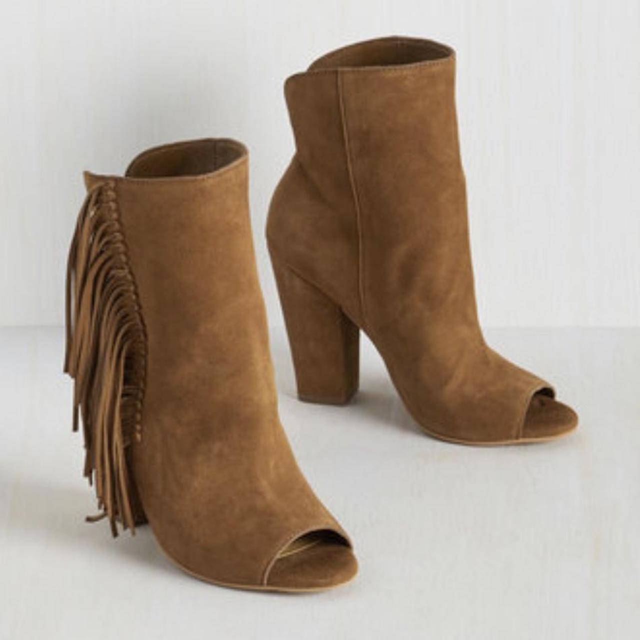 Dolce Vita Mazarine Camel Fringe Peep Toe