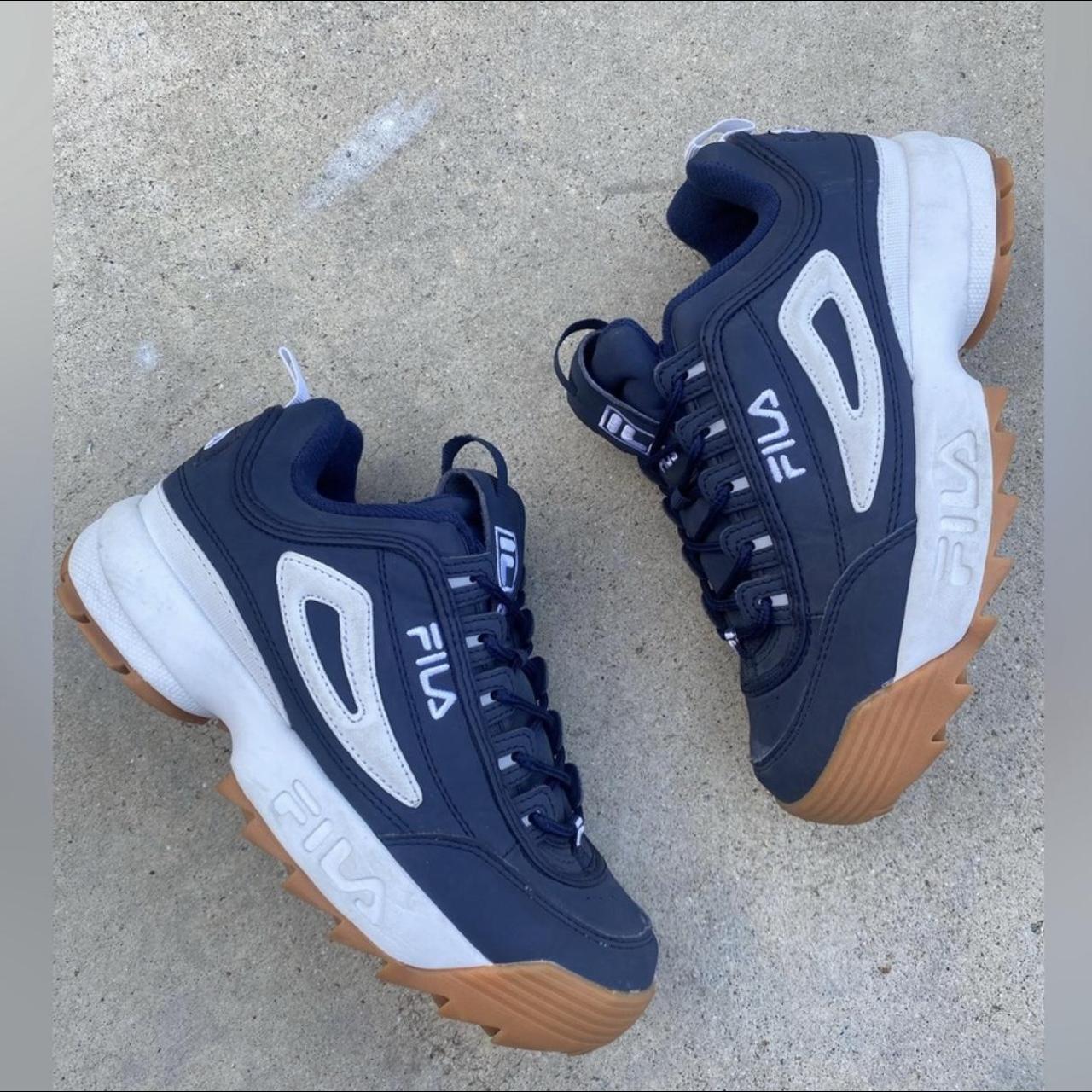 Fila disruptor 2 shop blue and white