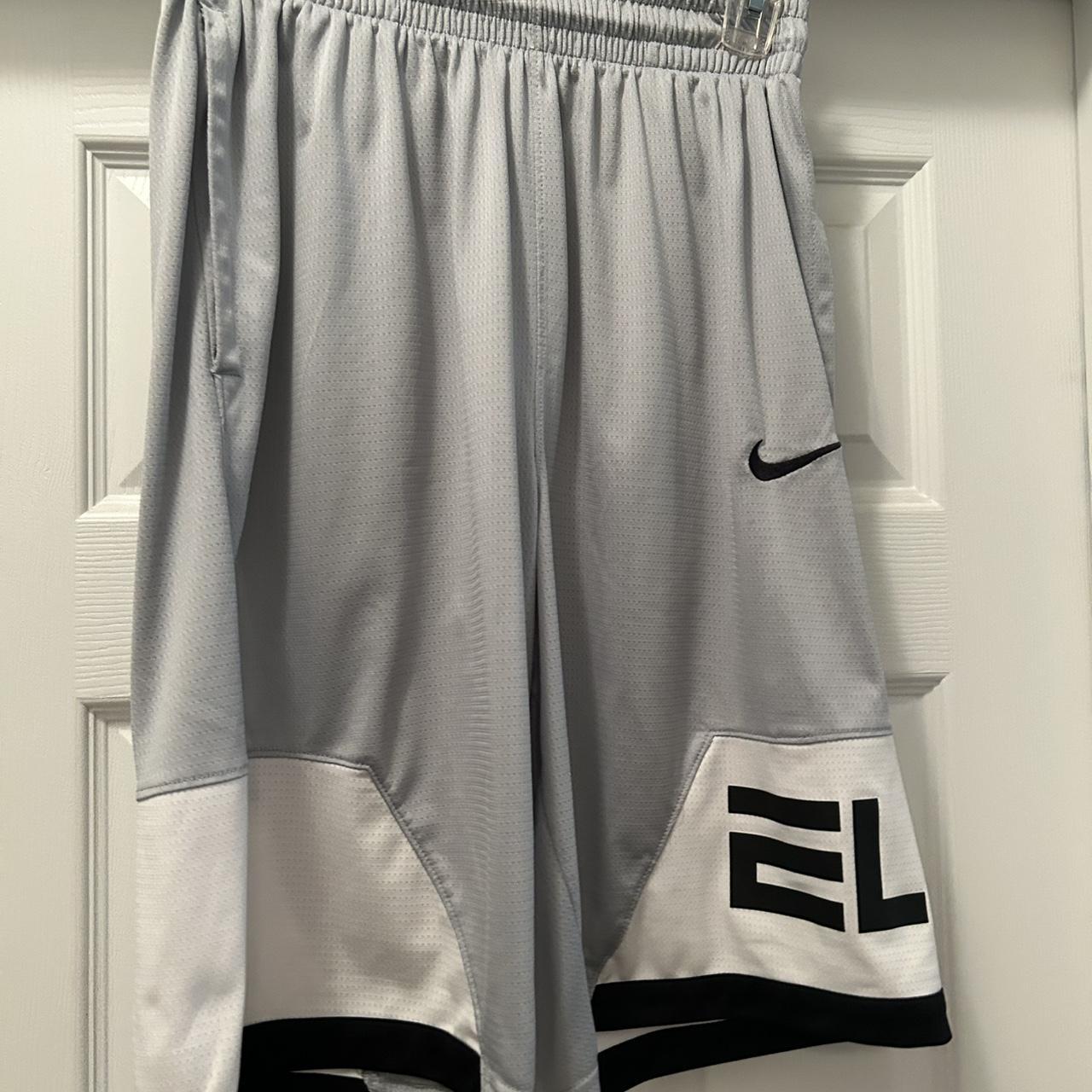 item listed by fancyfriperie