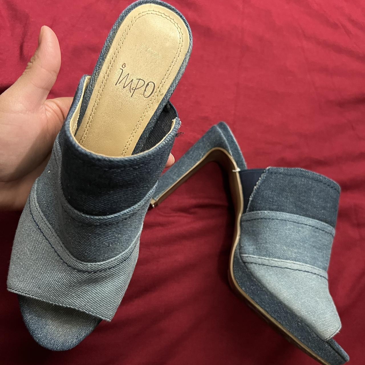 Impo Women's Blue and Navy Courts