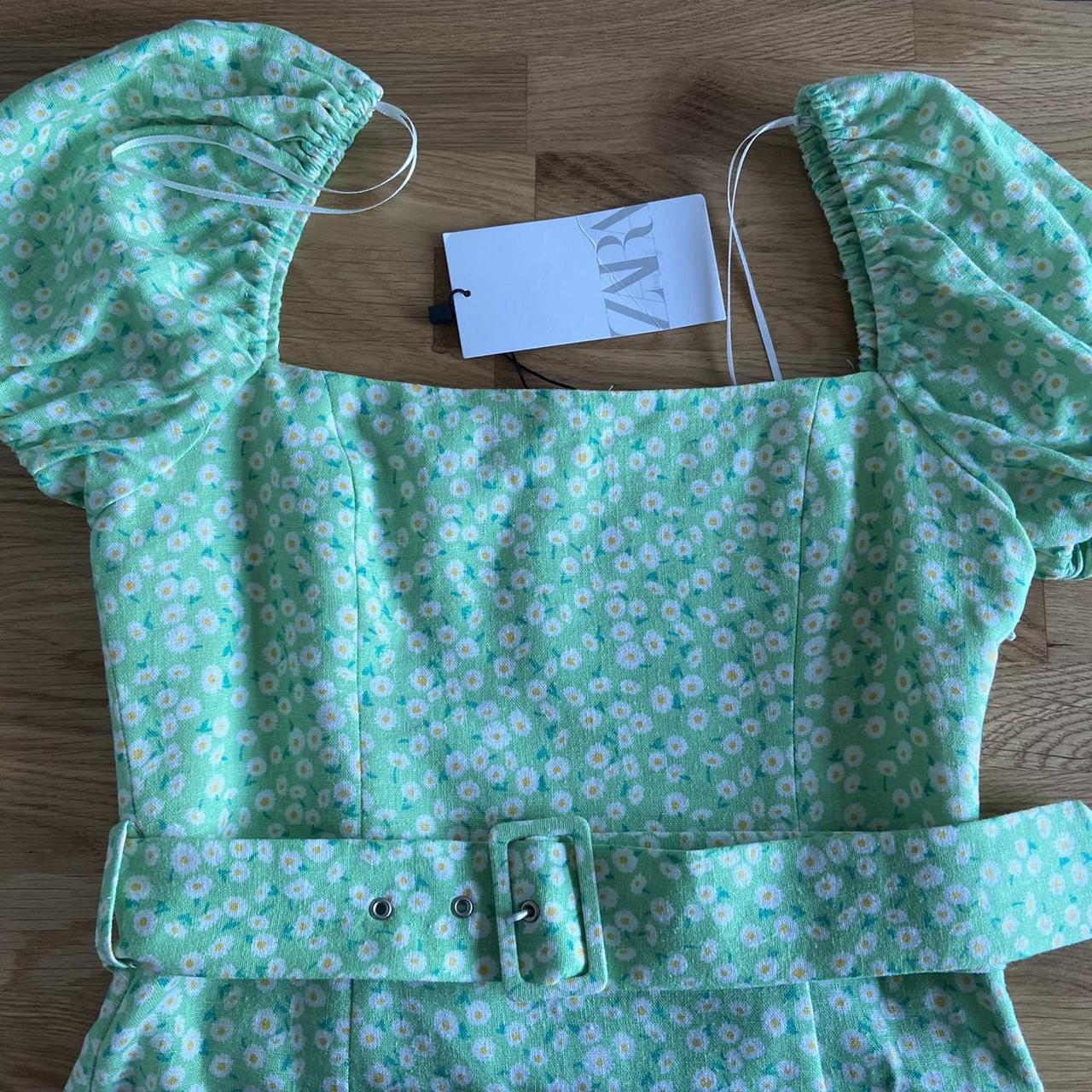 Zara floral green belted mini dress XS (would fit... Depop