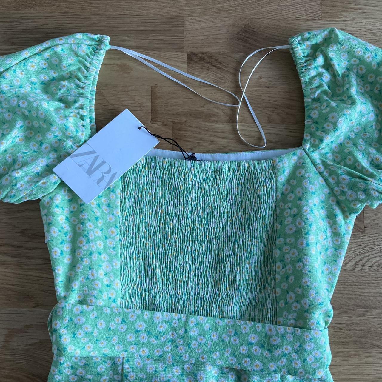 Zara floral green belted mini dress XS (would fit... Depop