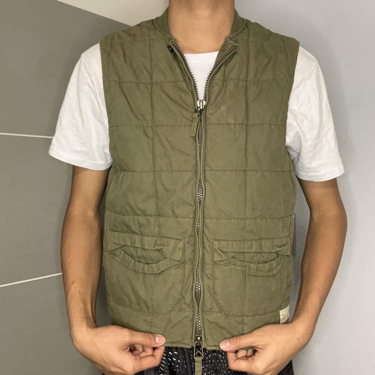 Olive Green Puffer Vest 6’1, 150 lbs fits too... Depop