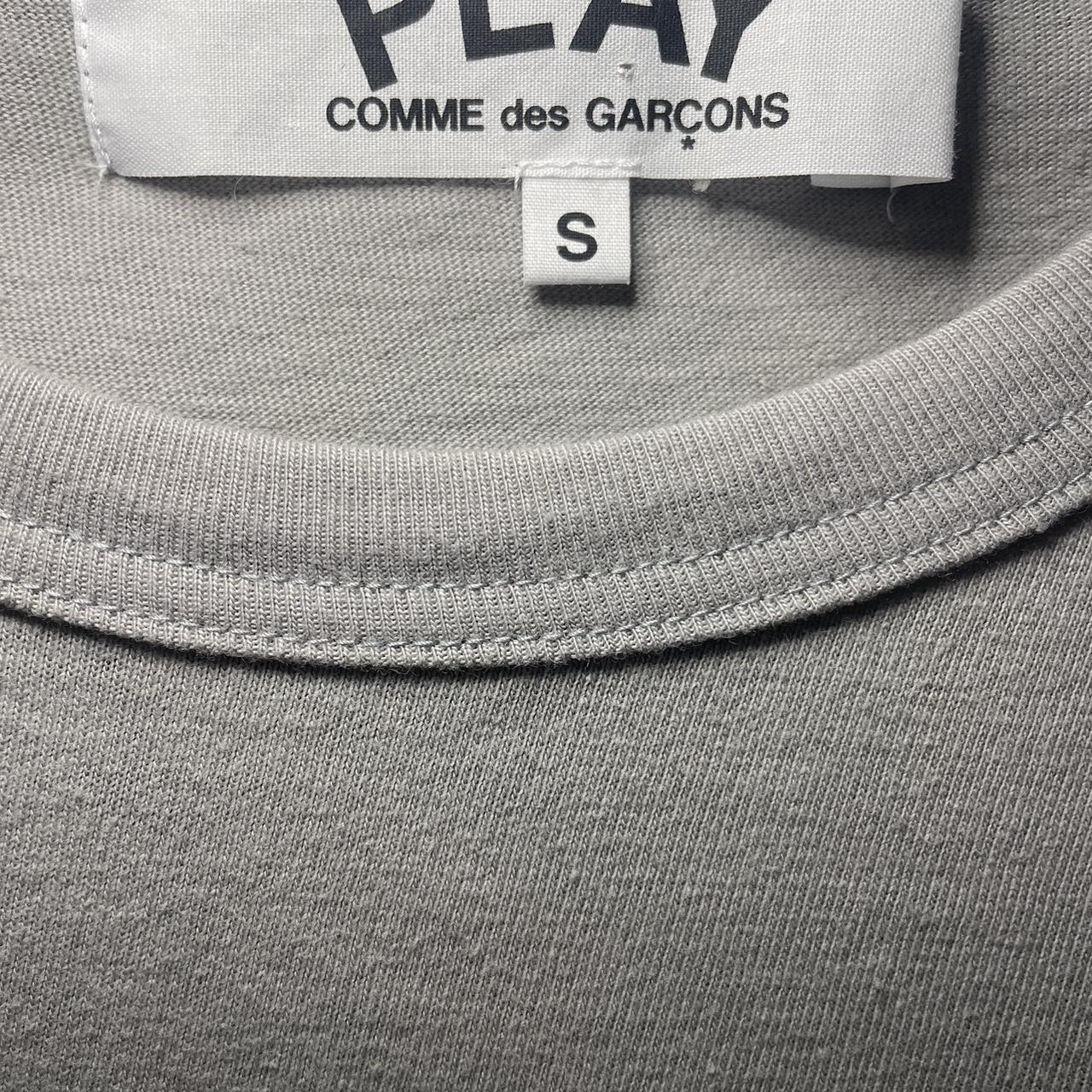 Comme des Garçons Play Women's Grey and Red T-shirt (4)