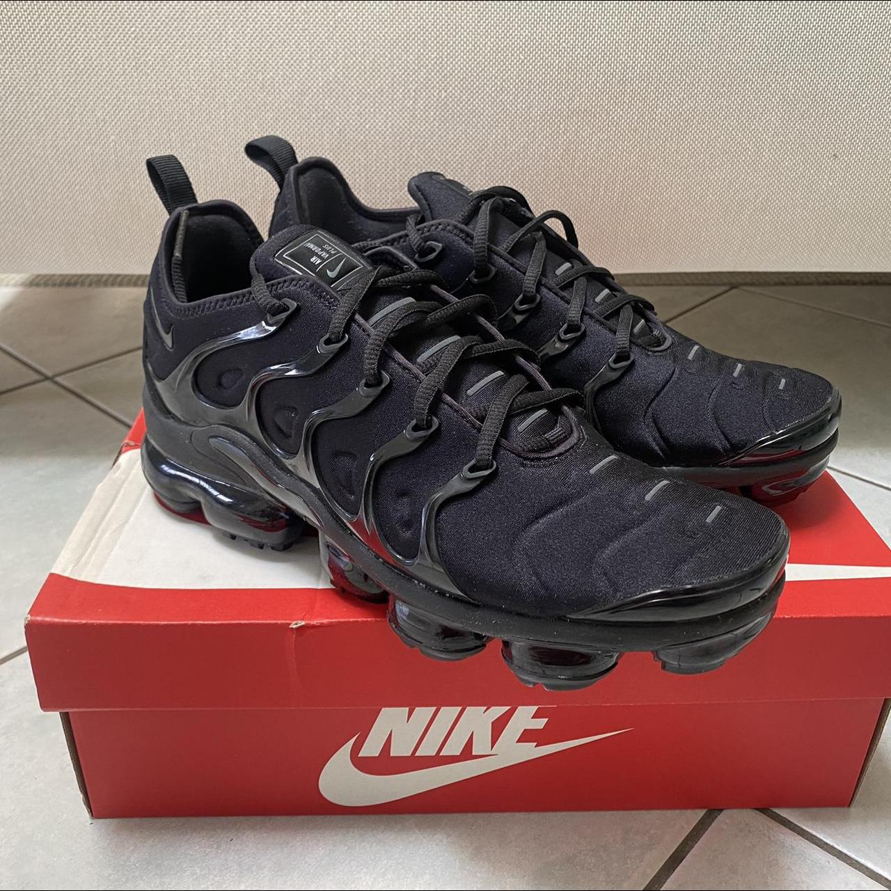 tn vapormax all black