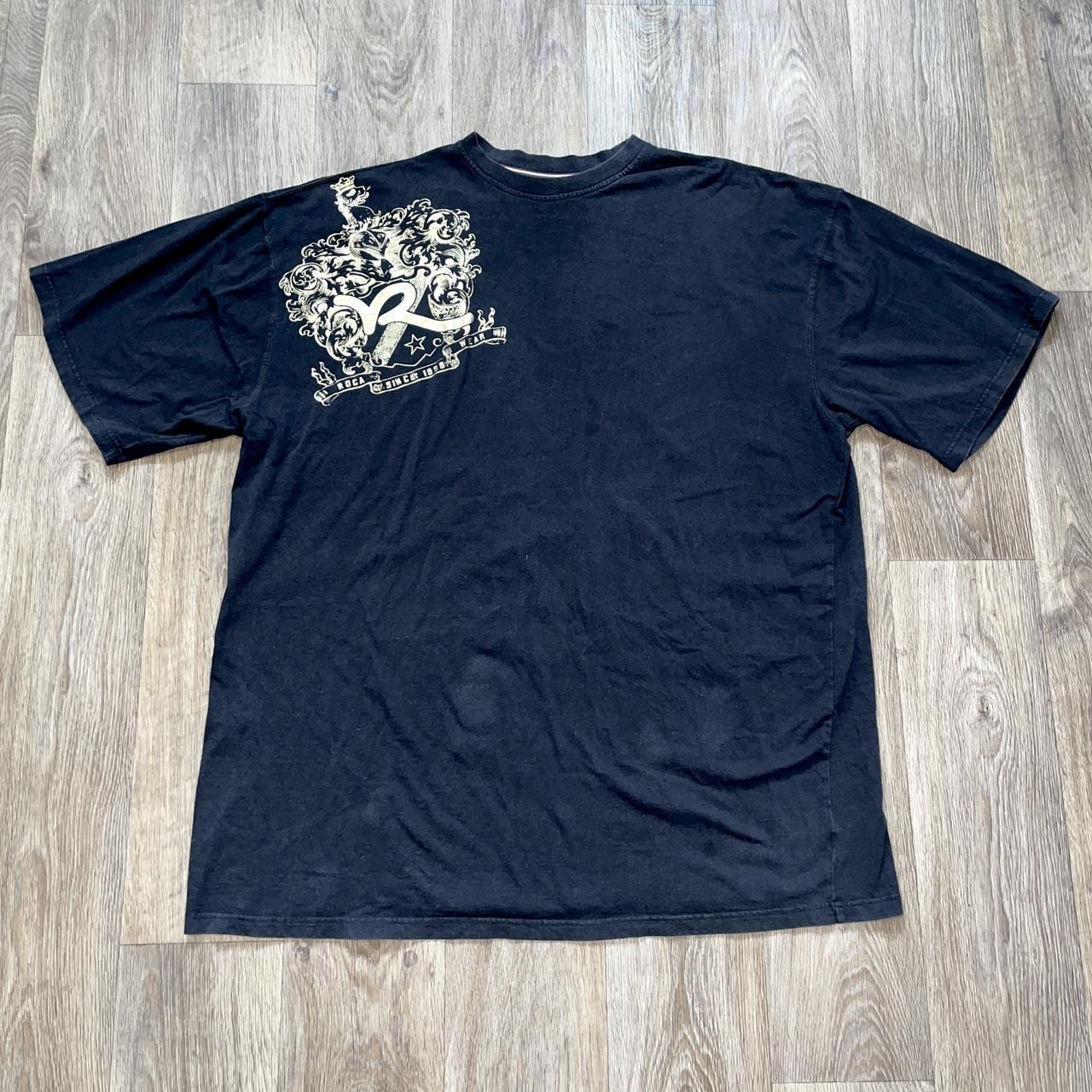 Rocawear Men's Black T-shirt | Depop