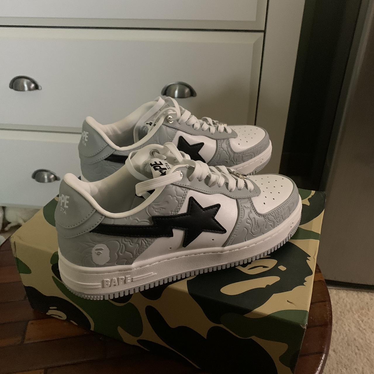 BAPE Men's Grey and Black Trainers | Depop