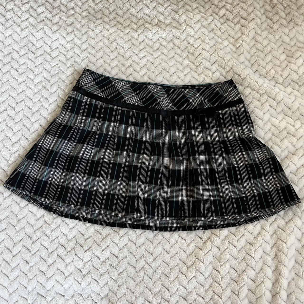 garage pleated skirt vintage mini skirt size: 3 - Depop