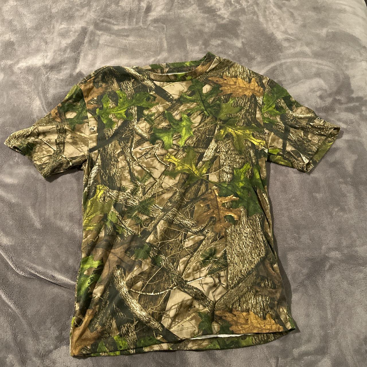 Real tree type shirt size small super cool camo - Depop