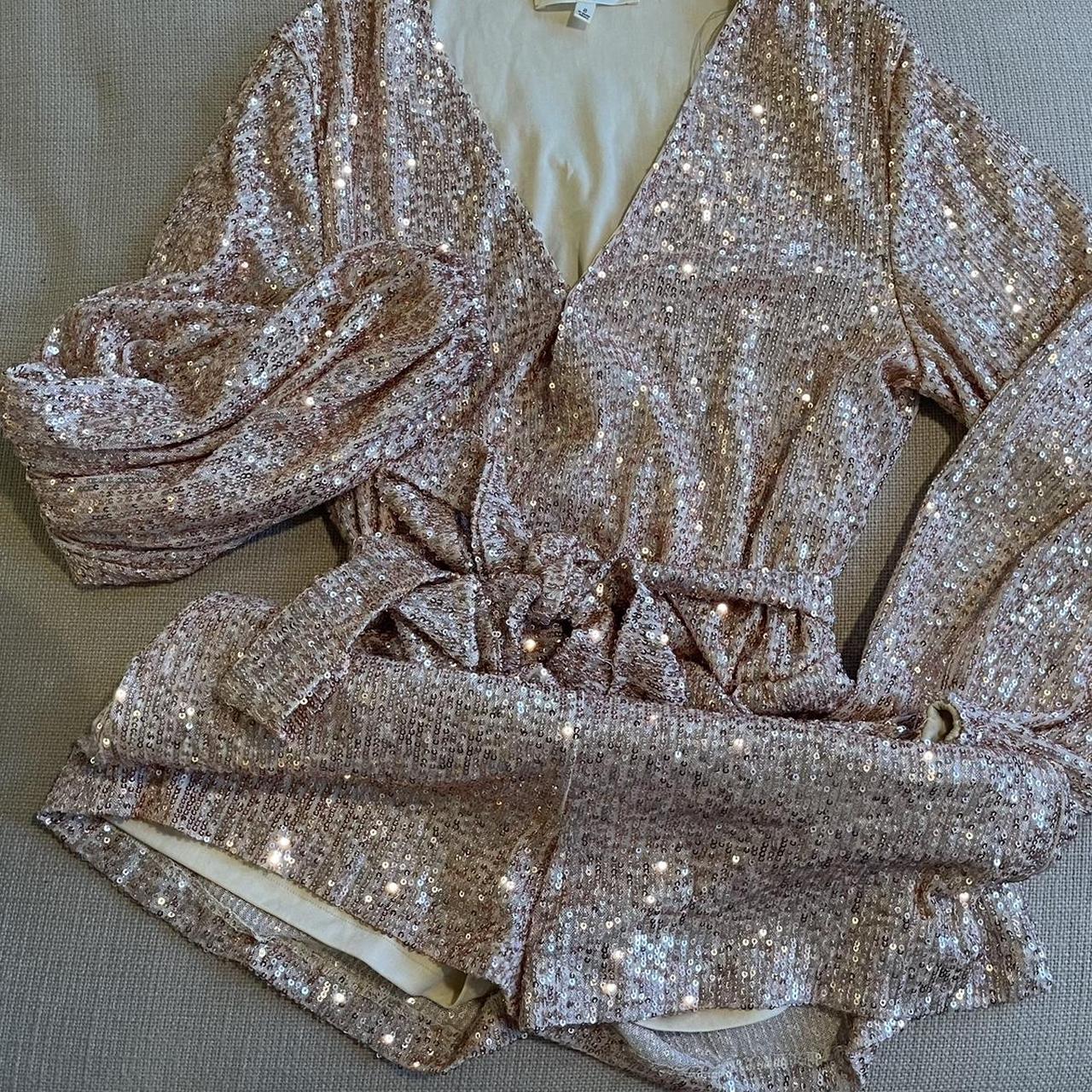 Glitter Romper with balloon sleeves and belt Rose... Depop