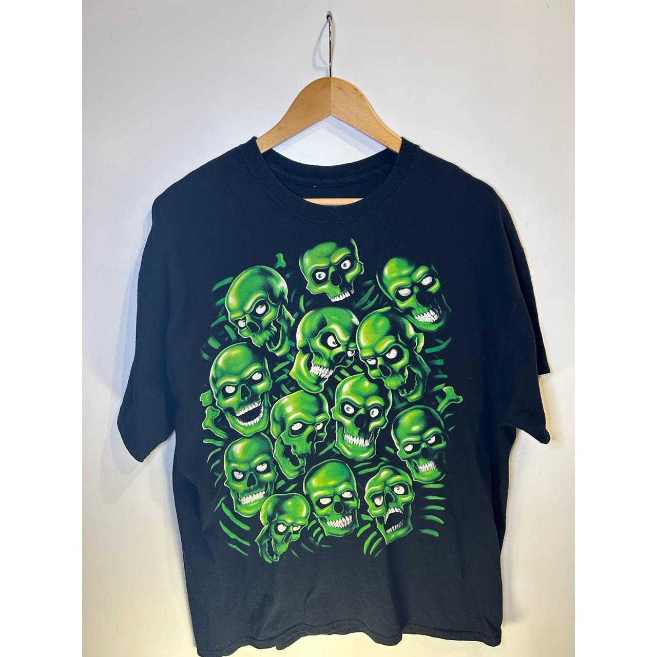 liquid blue Men's Black and Green T-shirt