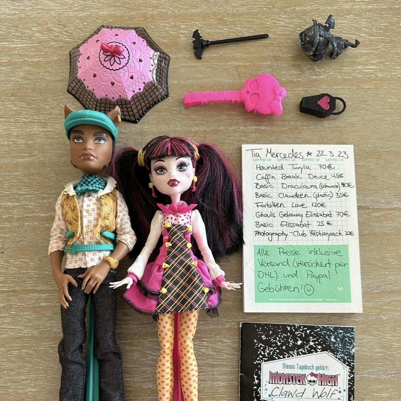 2024 Monster High forbitten love draculaura doll