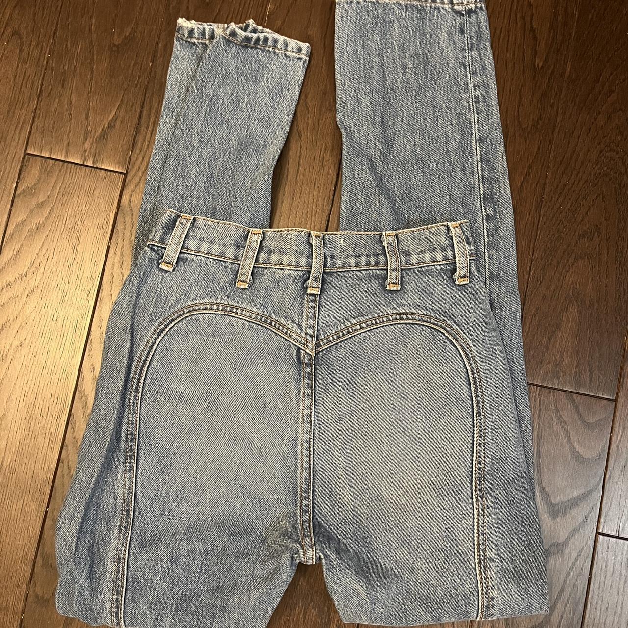 item listed by alexxstjean