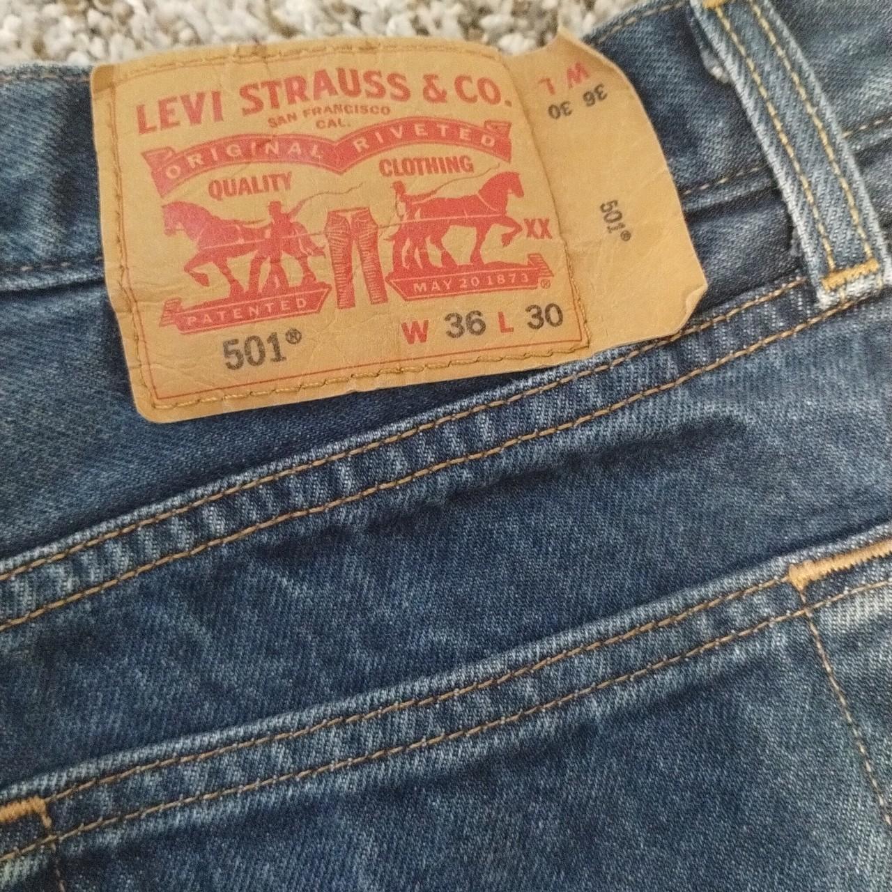 Levi's Men's Blue Jeans | Depop