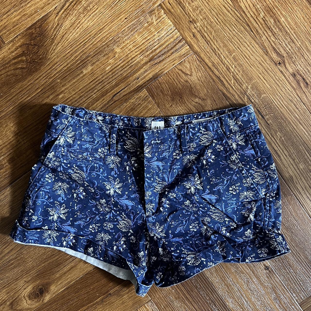 Gap shorts, perfect for summer - Depop