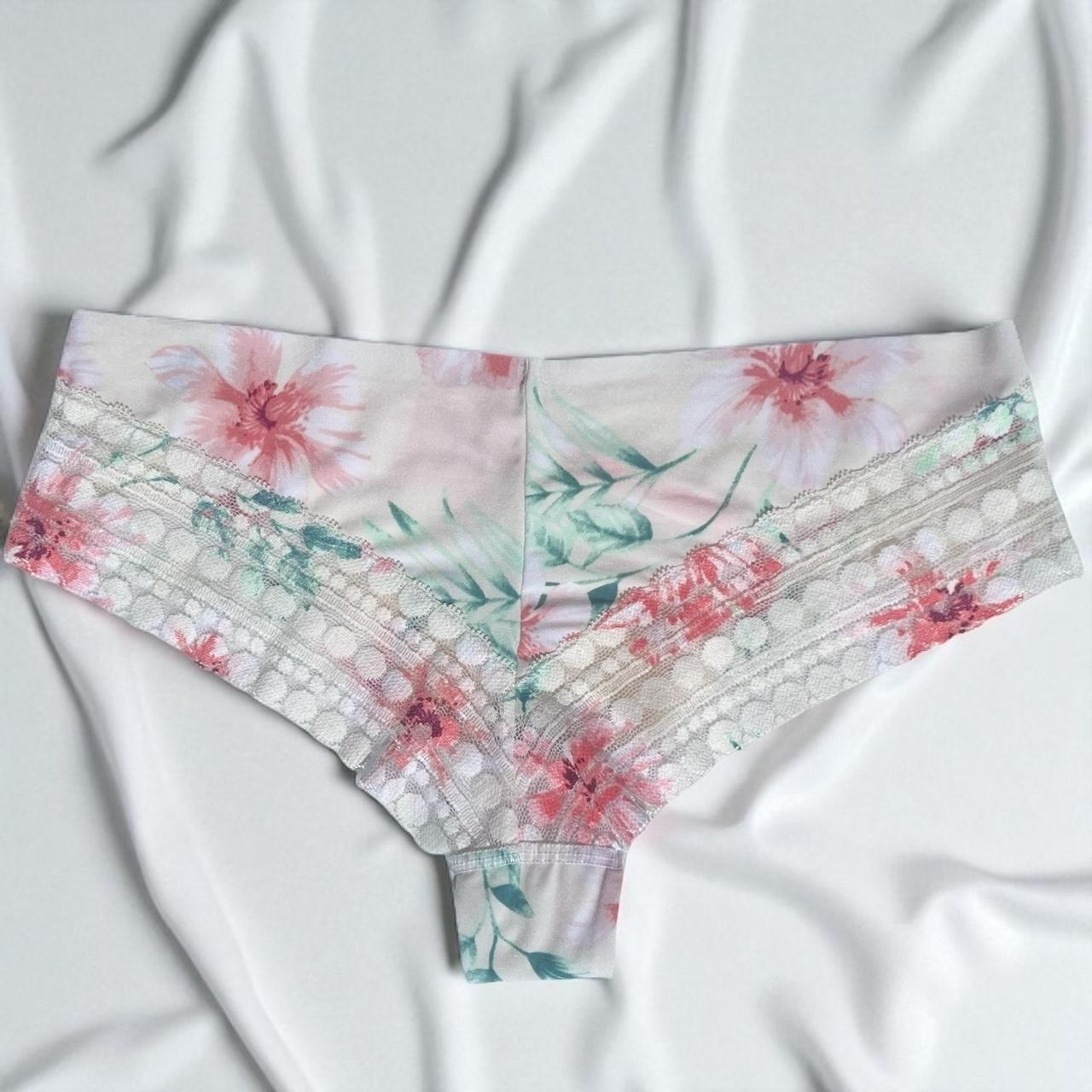 item listed by sincerely_lindsay