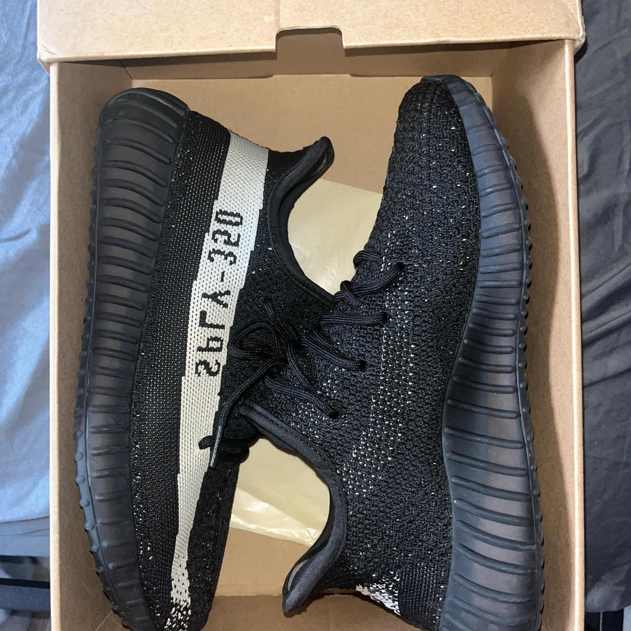yeezys oreo price