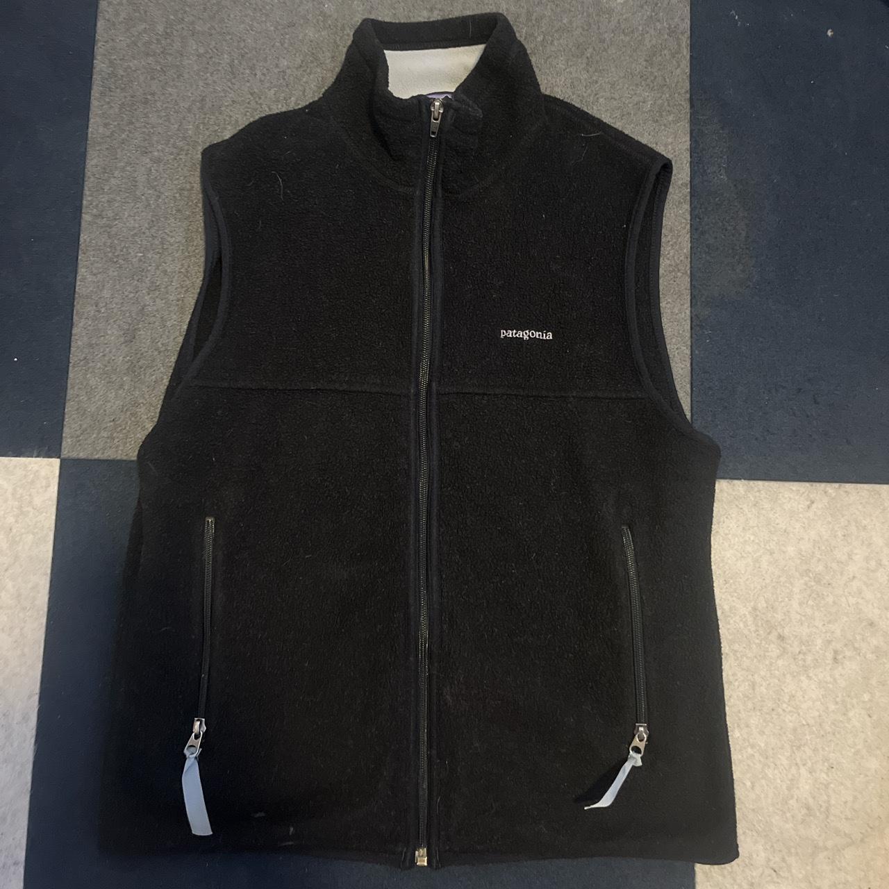 Small black Patagonia vest - Depop