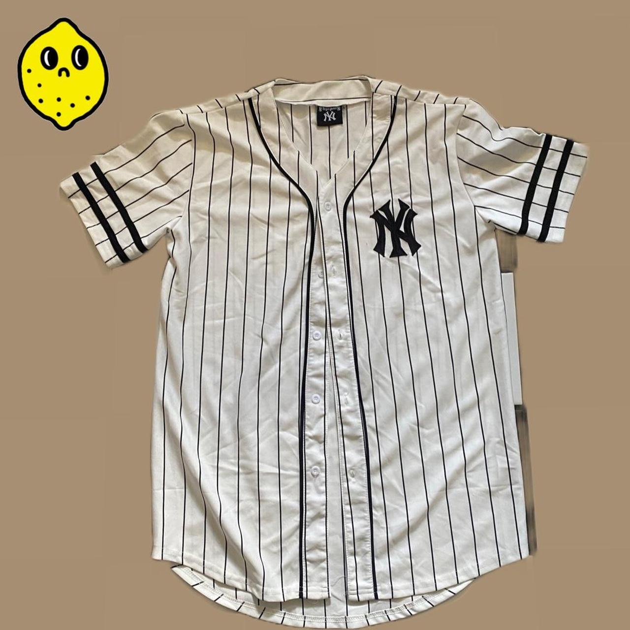 Esleep NY Yankee Pin Striped Baseball Tee 55% Cotton - Depop