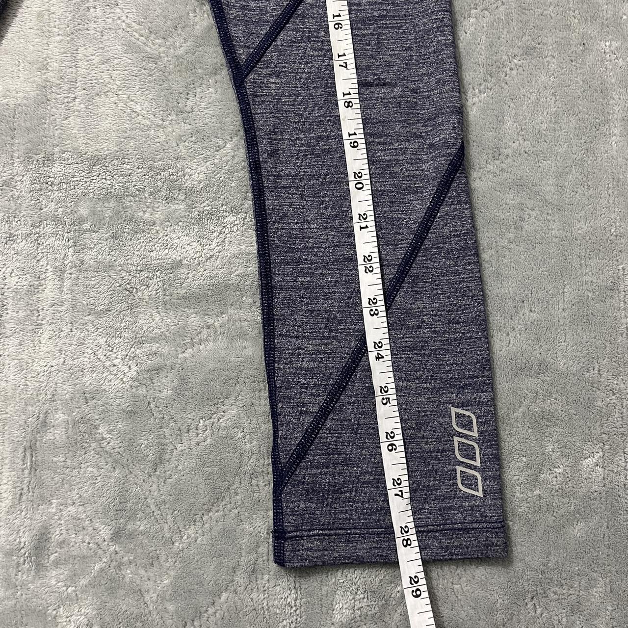 Lorna Jane Women's Blue and Navy Leggings Depop