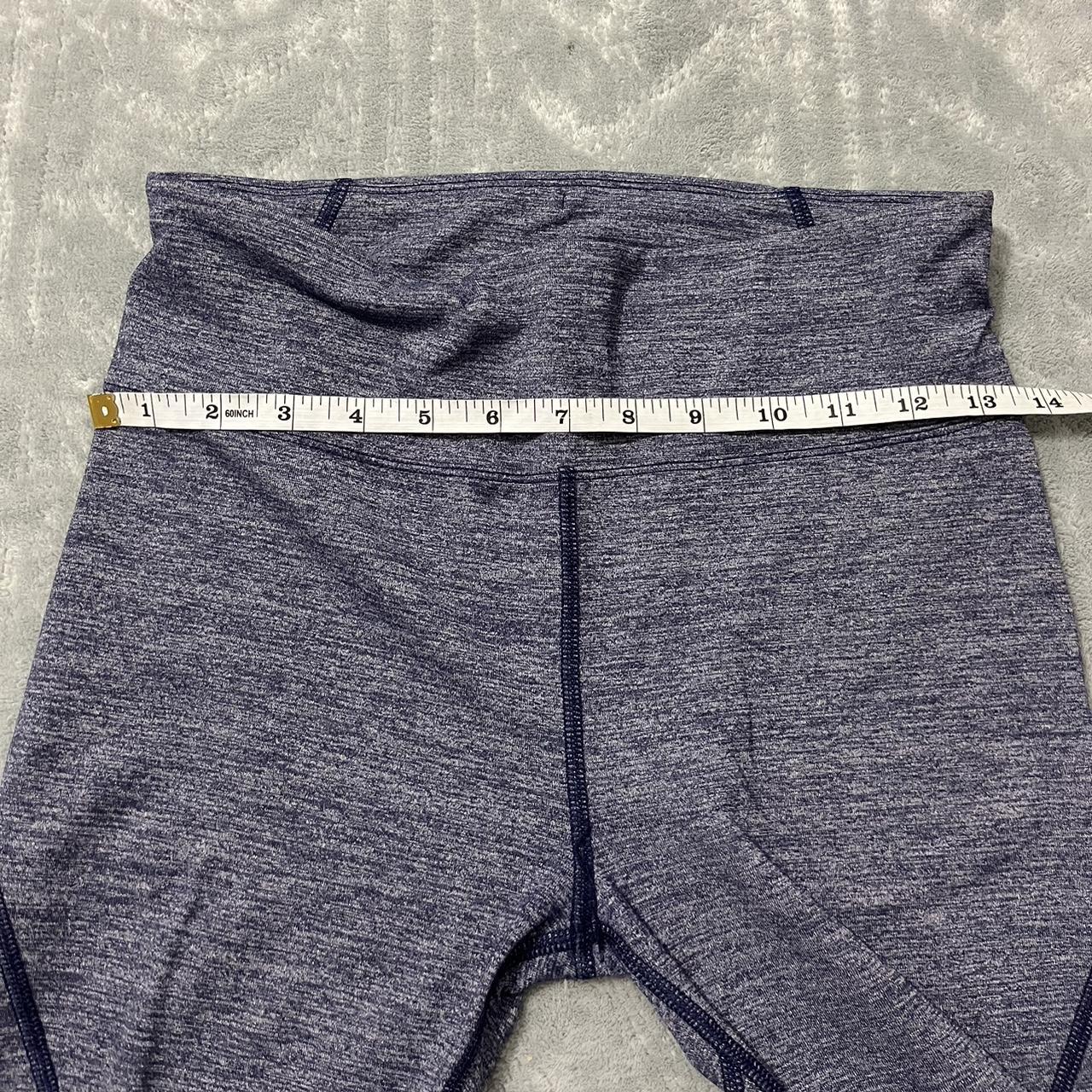 Lorna Jane Women's Blue and Navy Leggings Depop