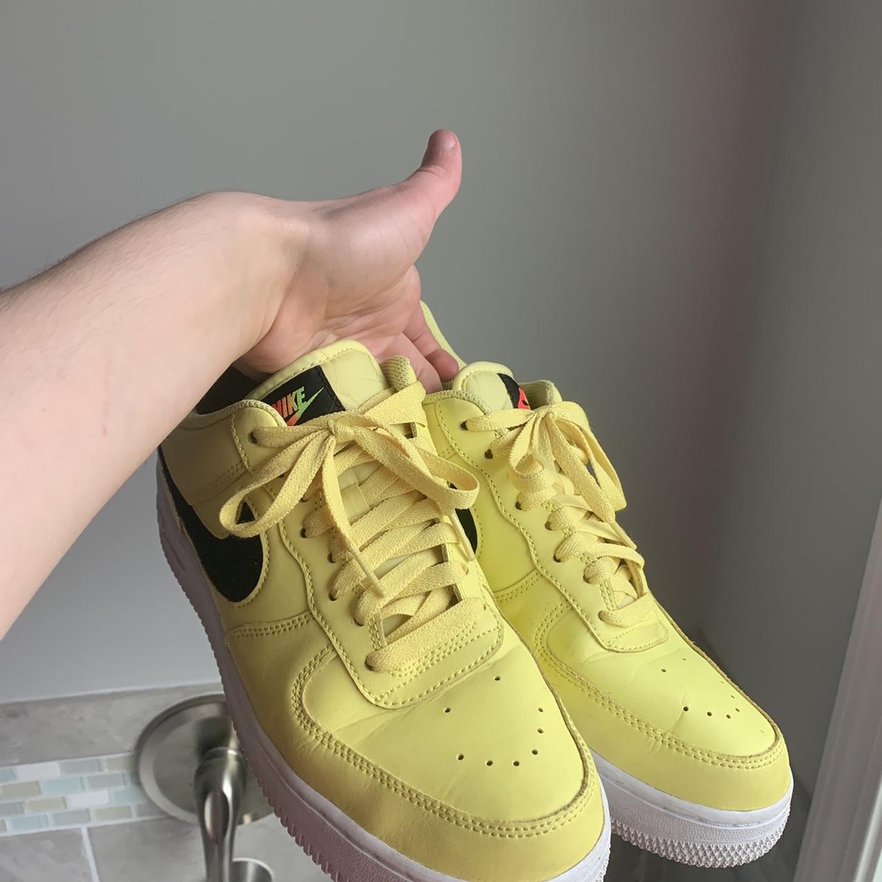 Air force 1 smiley face outlet mens