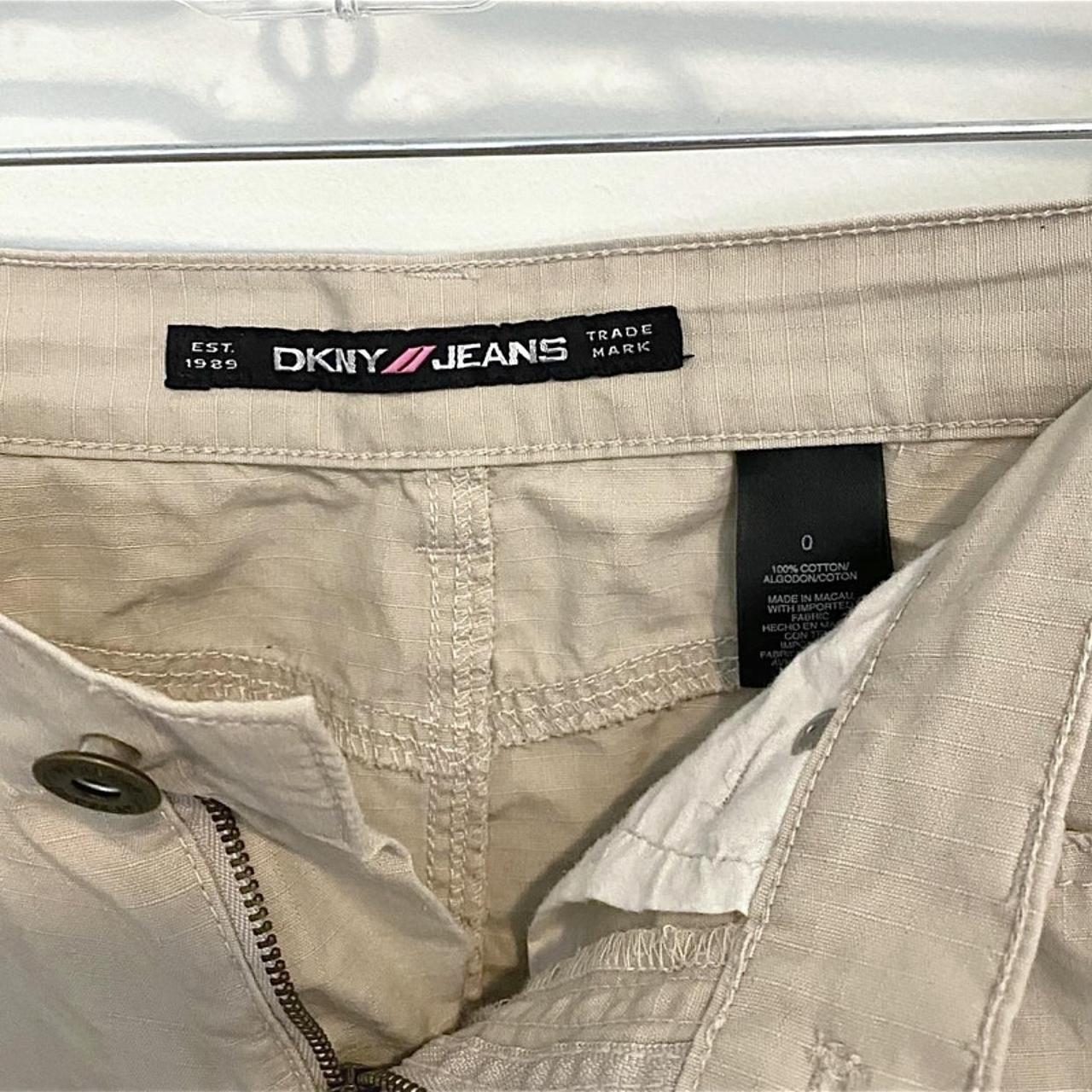 DKNY Women's Cream Skirt | Depop