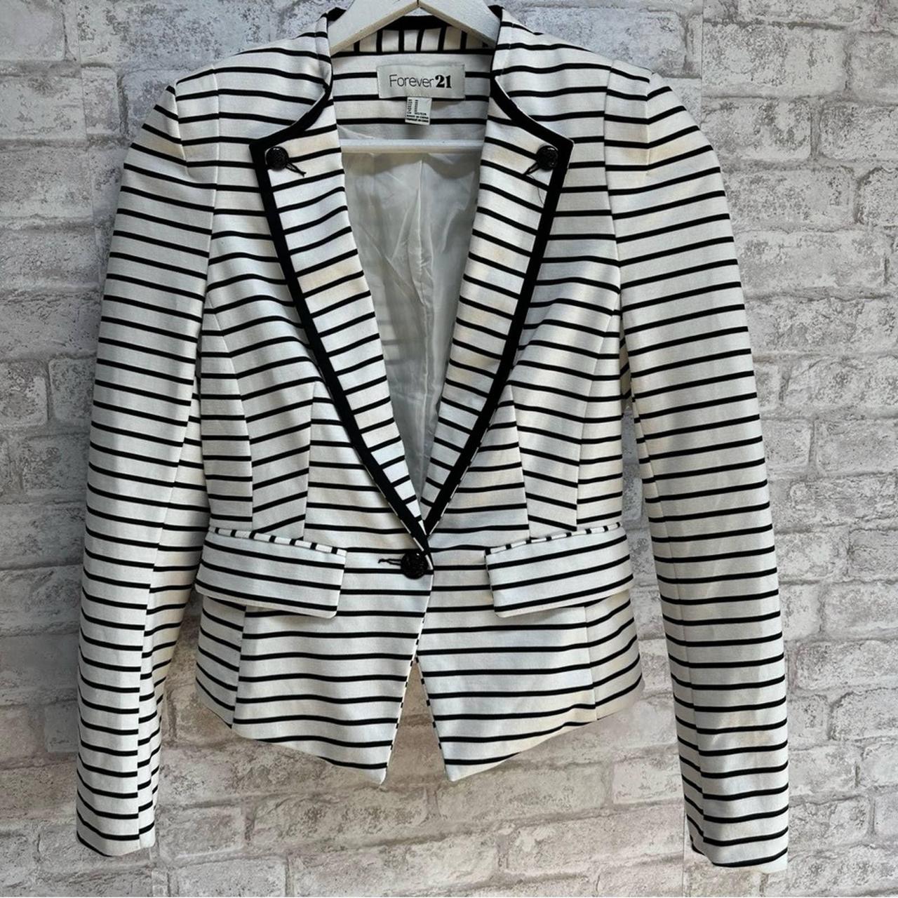 Black and white cheap striped blazer forever 21