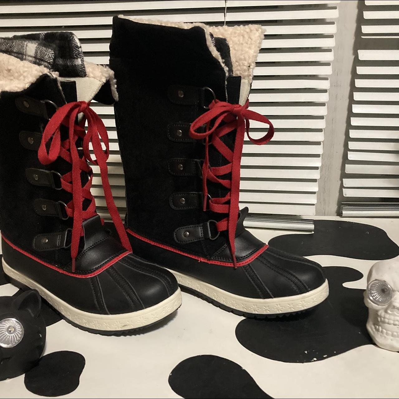 JustFab Women's Black and Red Boots | Depop