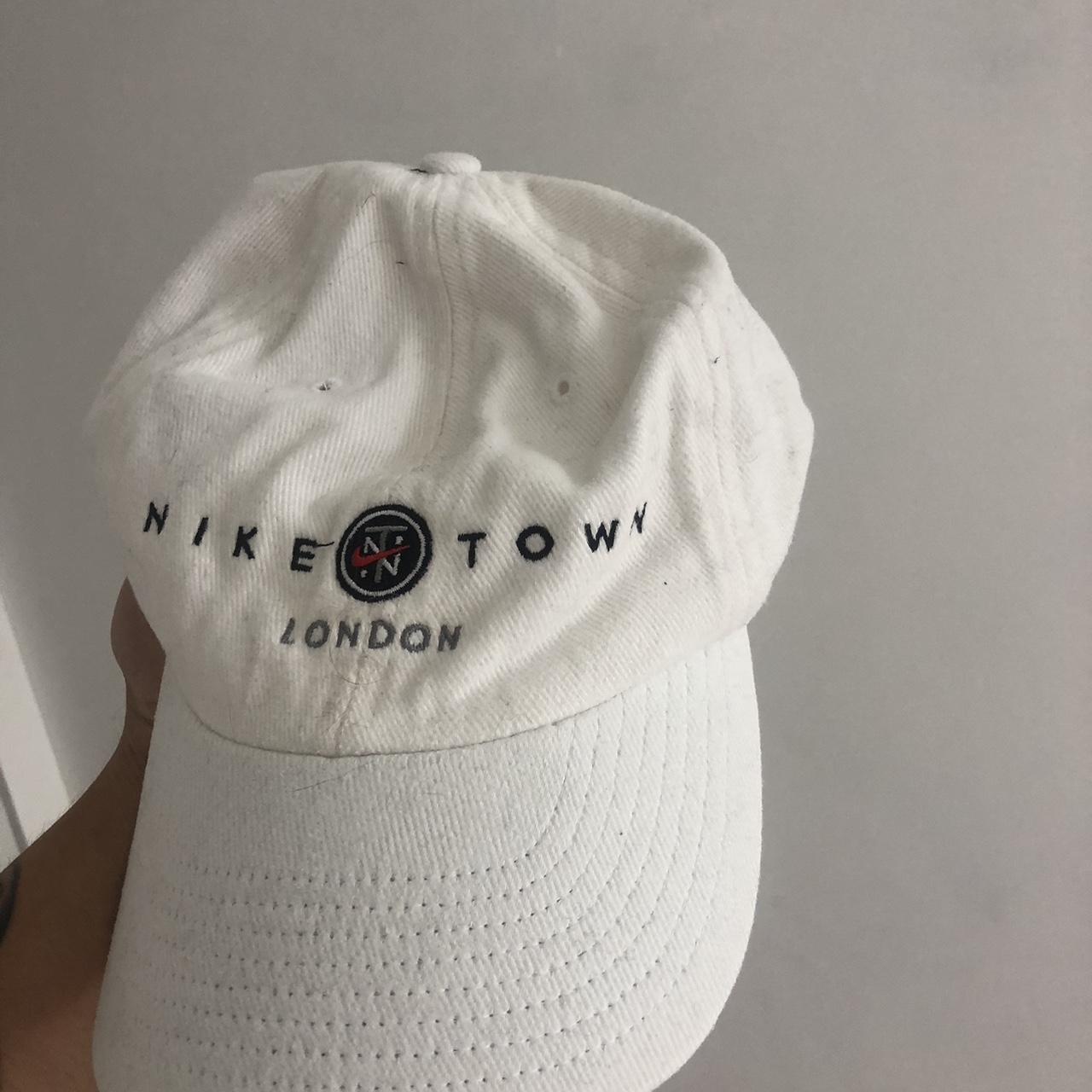 Nike store town cap