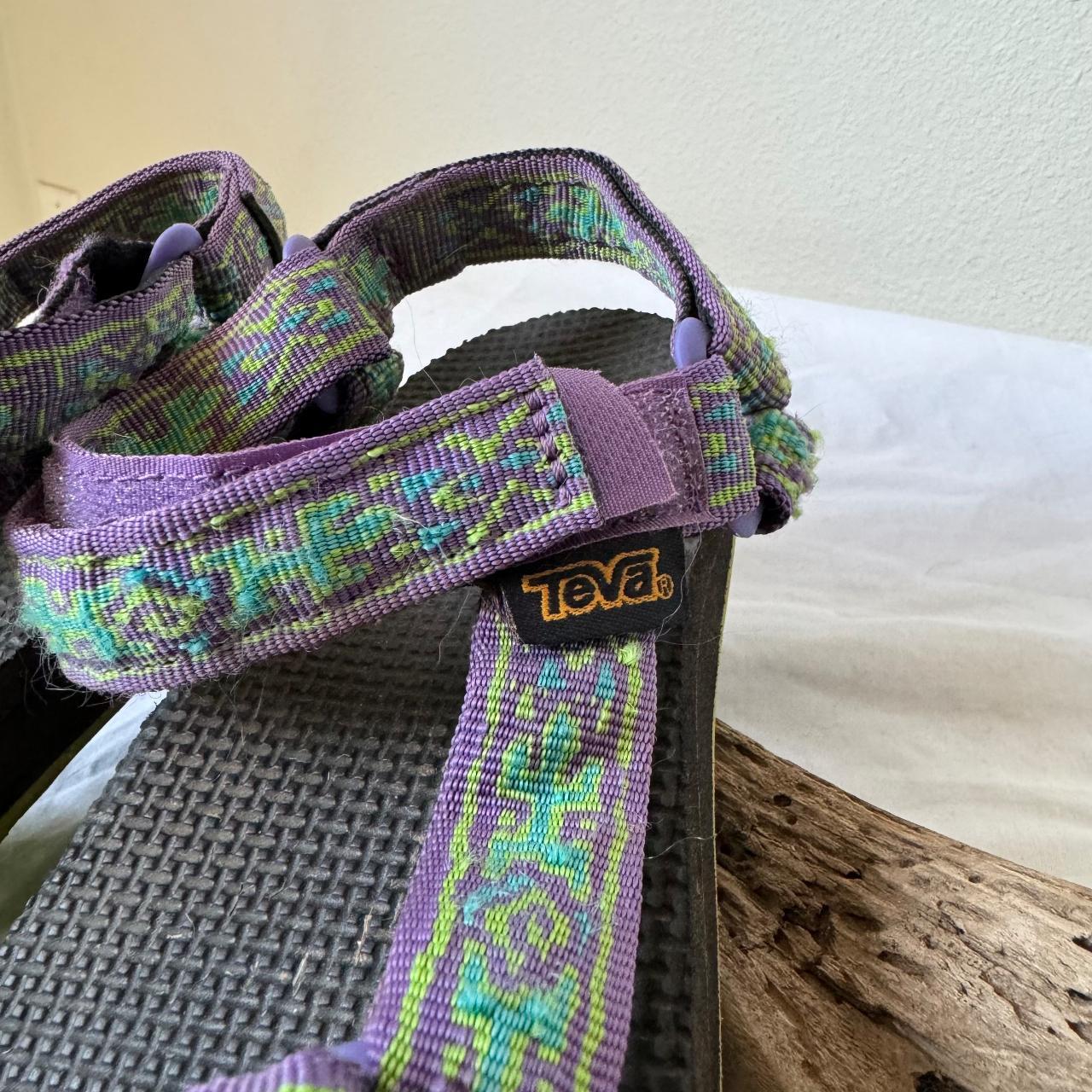 tevas sandals