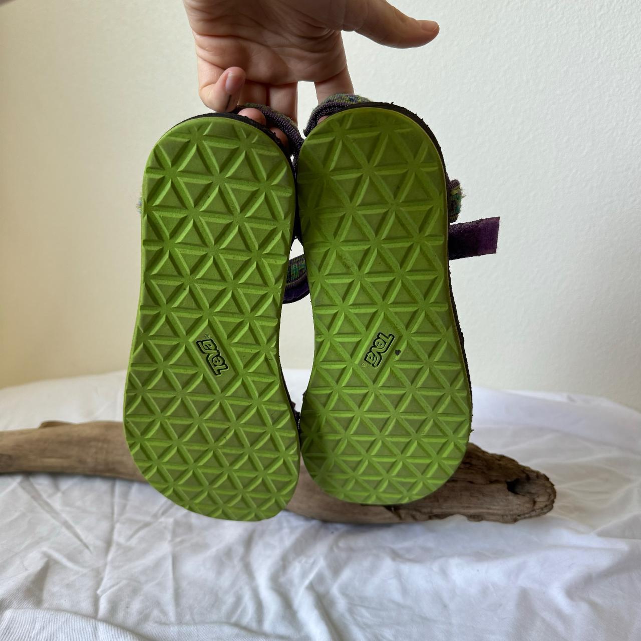 tevas sandals
