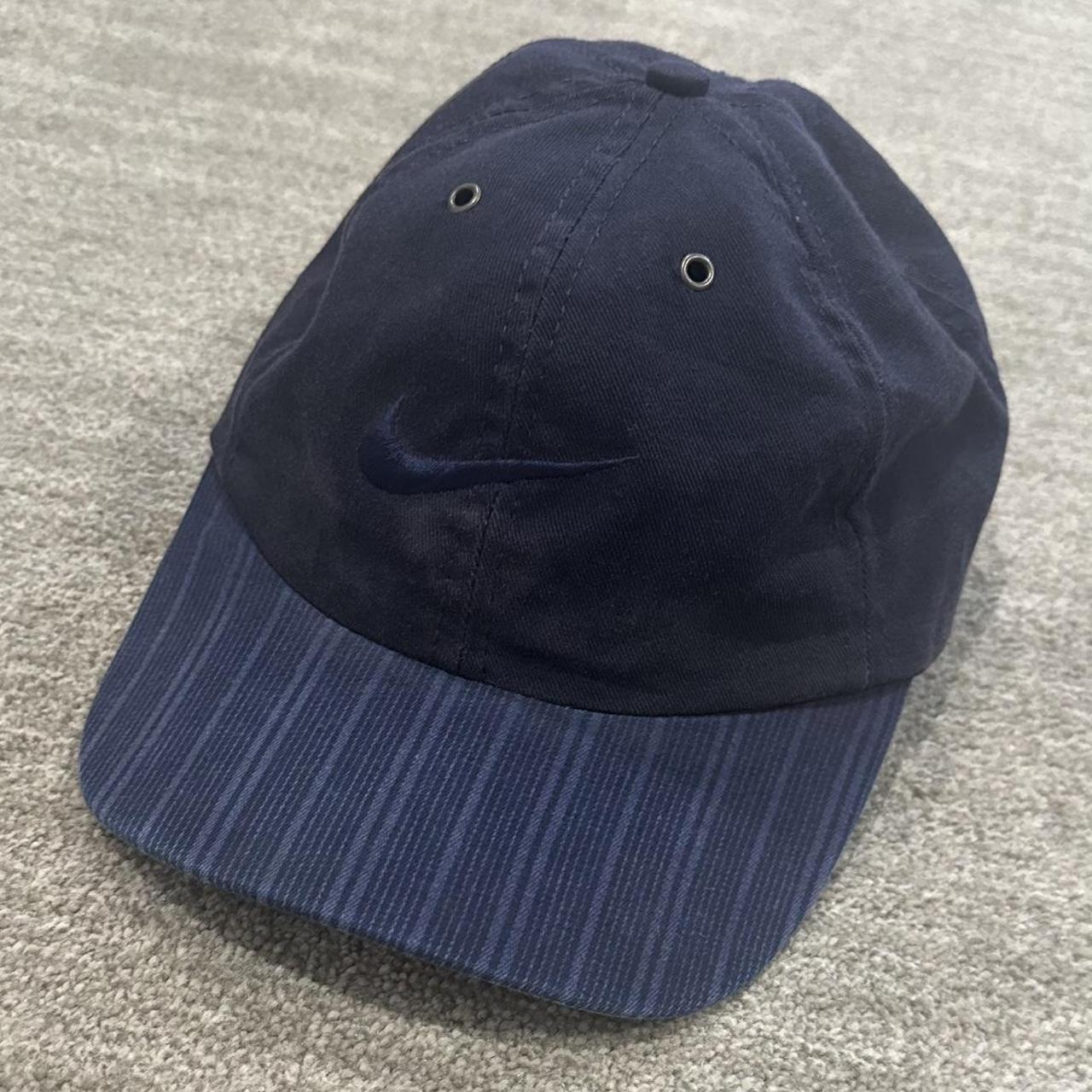 mens navy nike cap