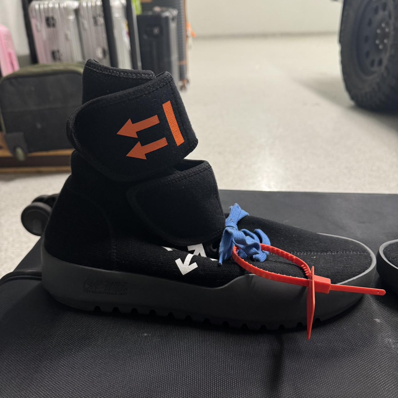 off white black moto wrap