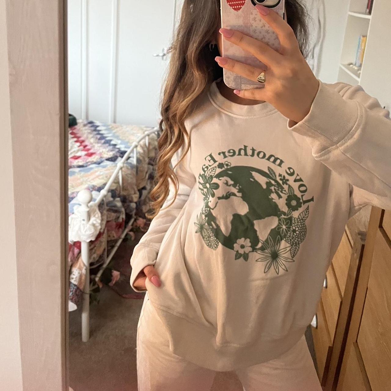 item listed by evangeline_axcell