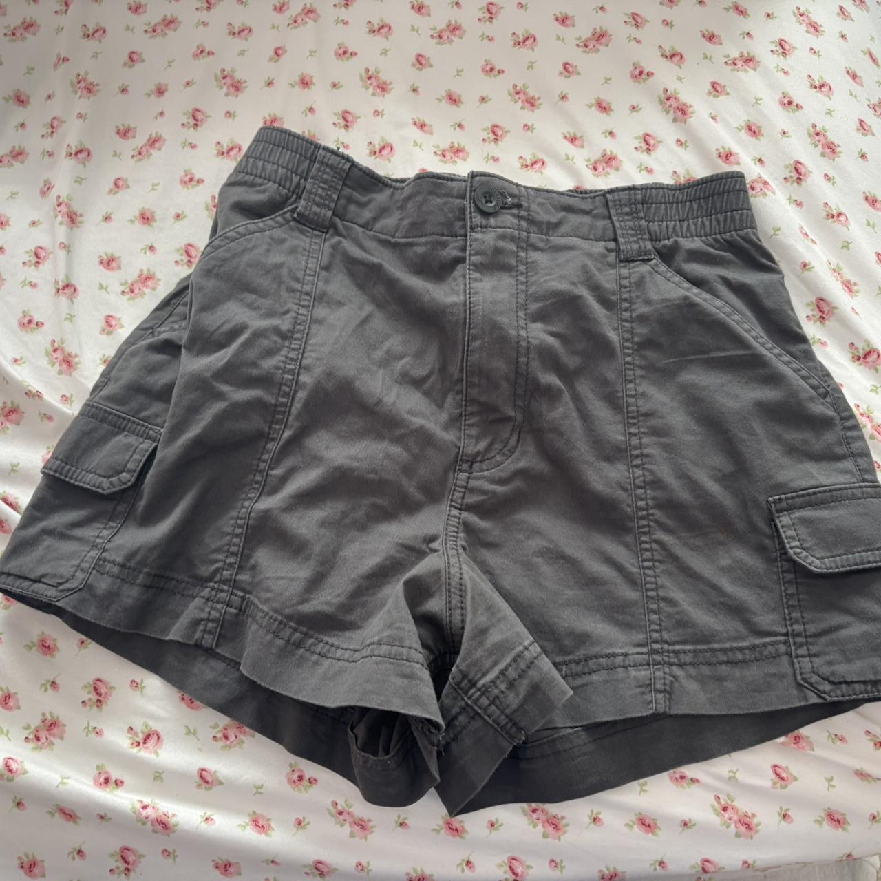 item listed by nicolezzs