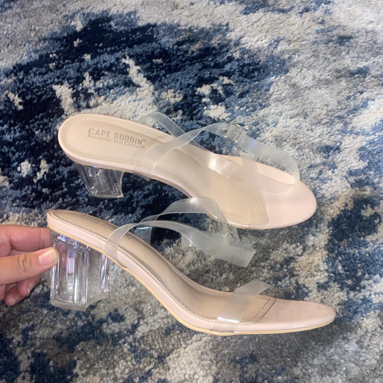 Cape robbin sales clear sandals