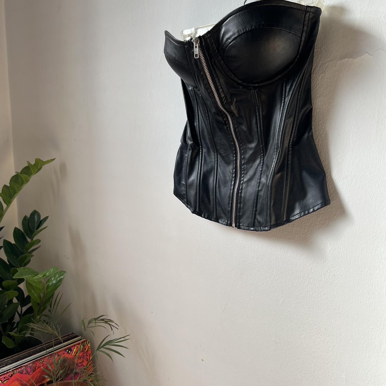 BLACK ZIPUP CORSET TOP M/L bone structured... Depop