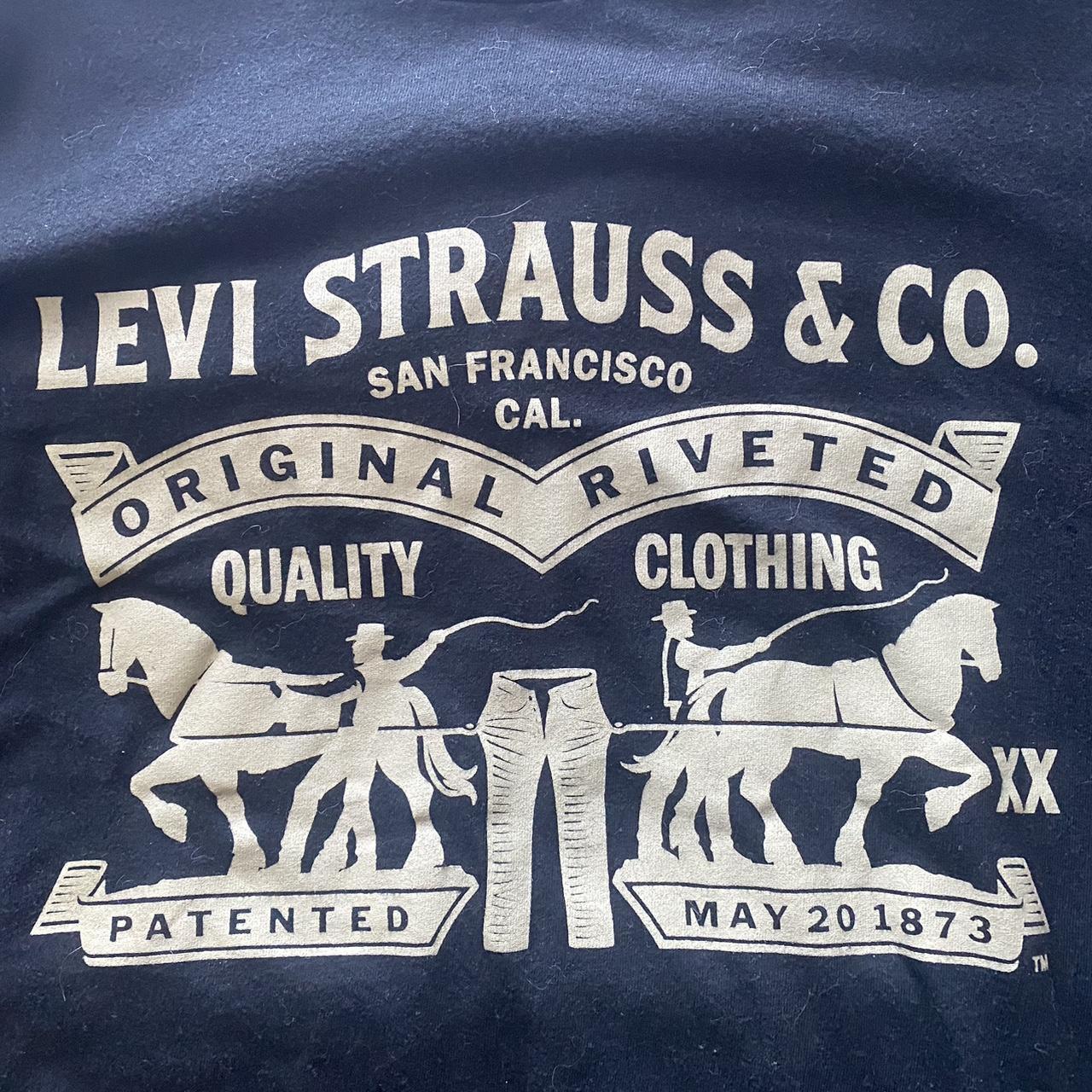 Levi Strauss t shirt Sized large but fits like a... - Depop