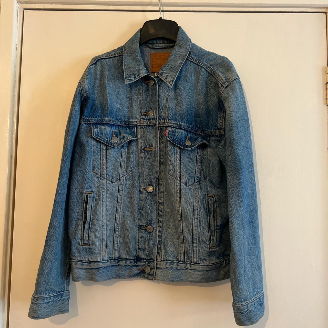 Levi’s women’s denim jacket. Free uk postage.... - Depop