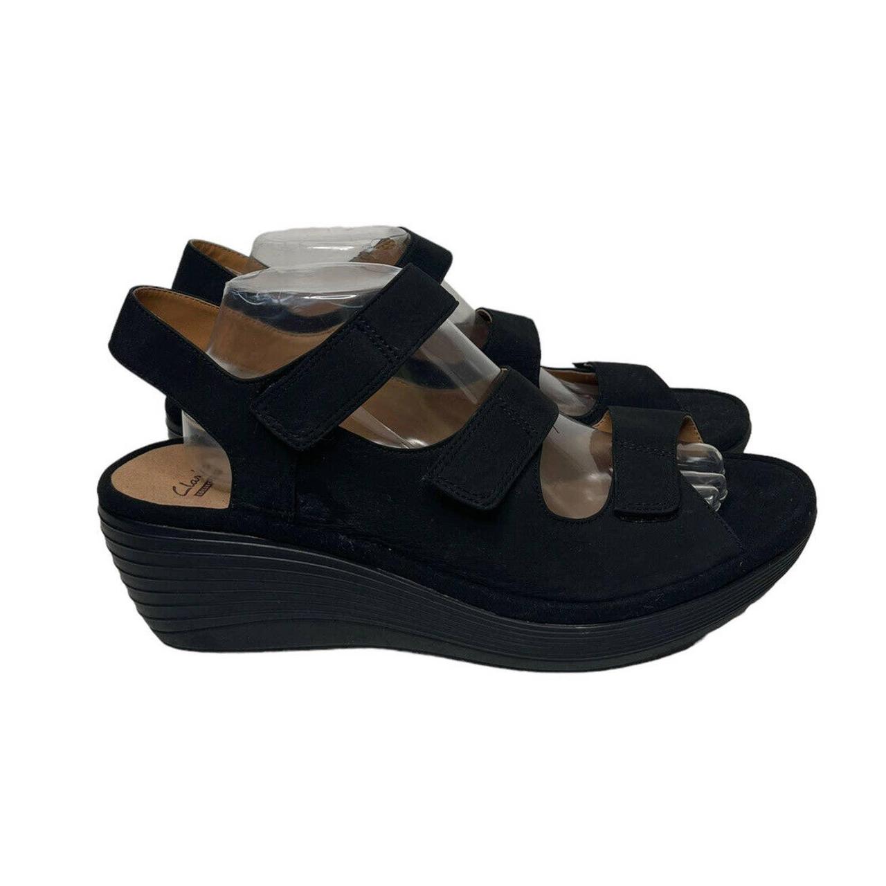 CLARKS REEDLY JUNO WEDGE SANDAL Stay comfortable in