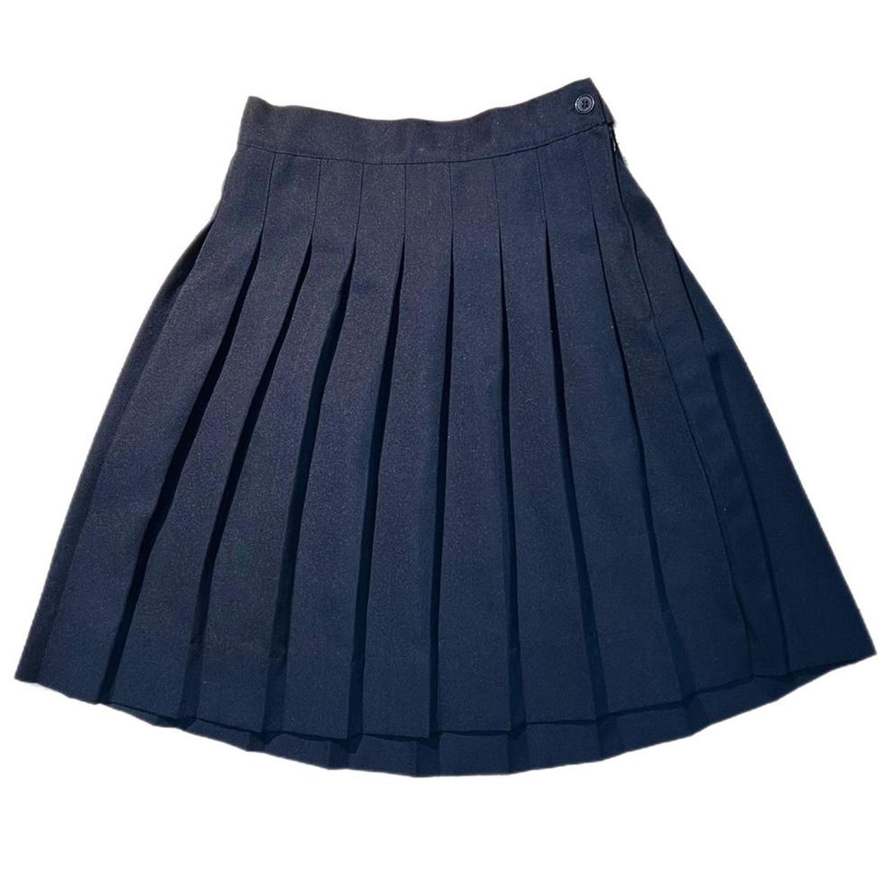 VINTAGE RALPH LAUREN pleated skirt best fits waist... - Depop
